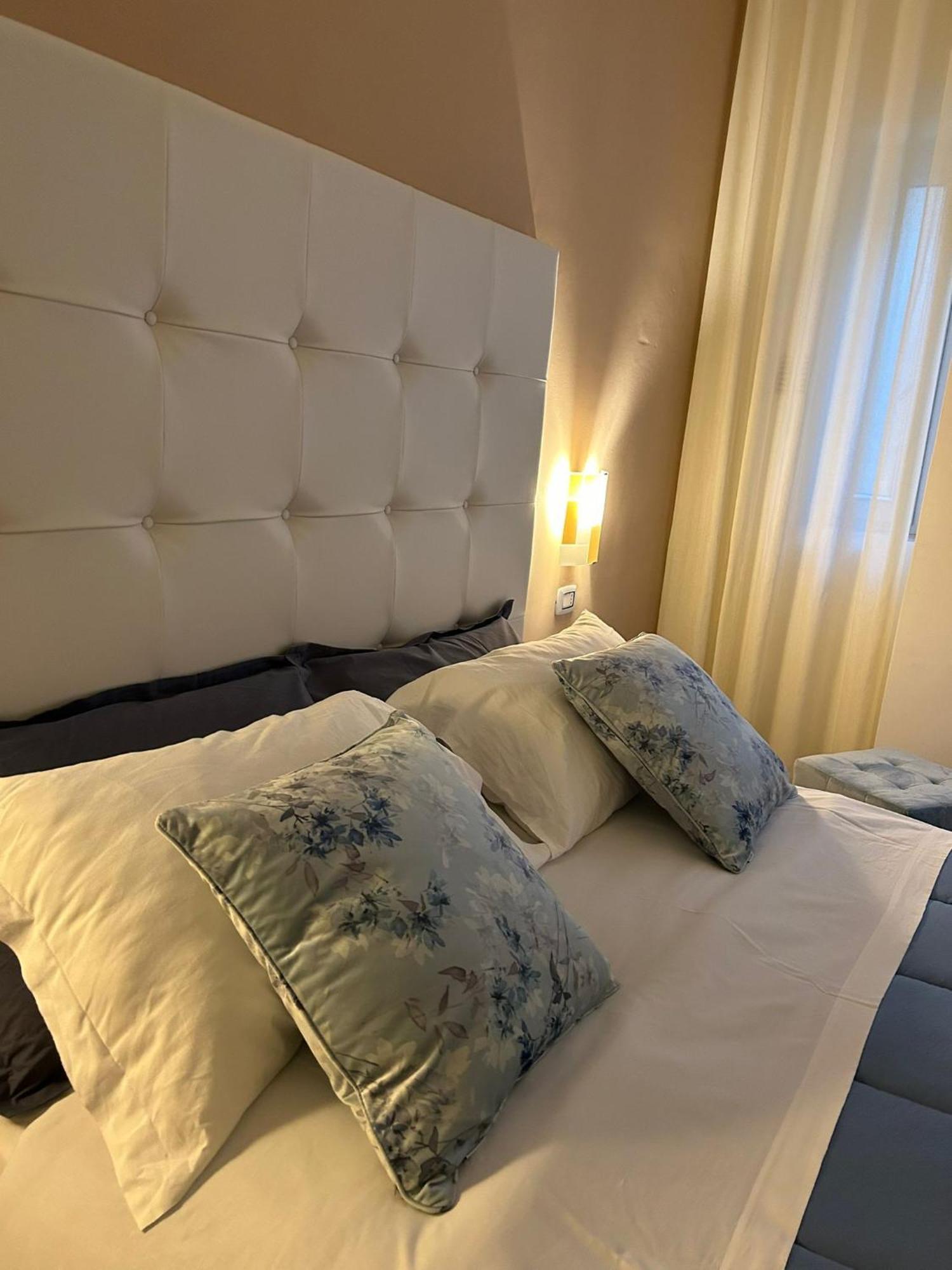 Bed and Breakfast Tiziana'S House Salerno Exteriér fotografie