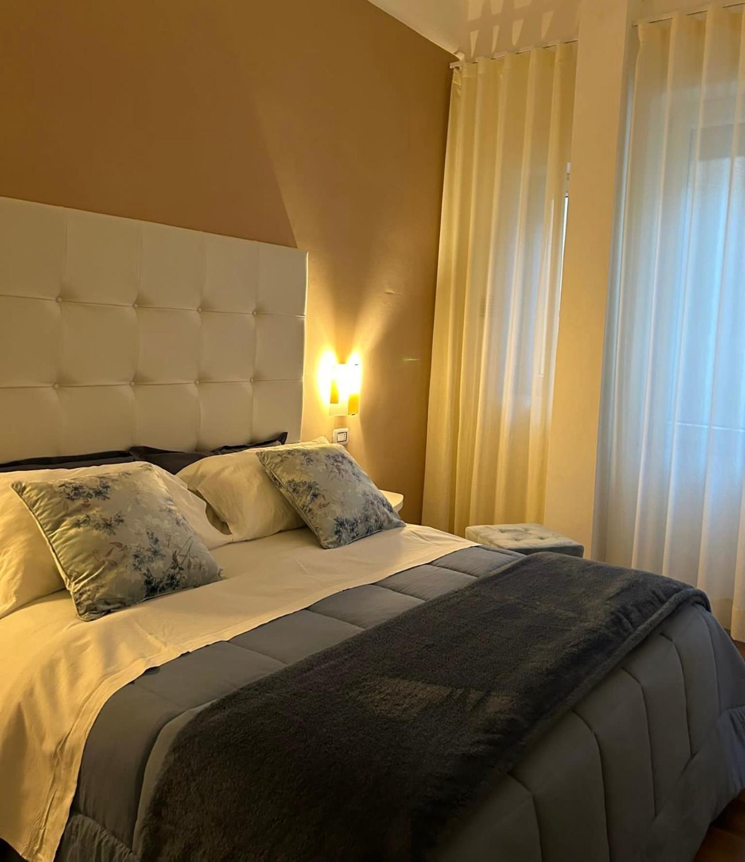 Bed and Breakfast Tiziana'S House Salerno Exteriér fotografie